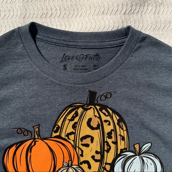 love in faith / blue ‘thankful grateful blessed’ short sleeve tee size small - Picture 5 of 6